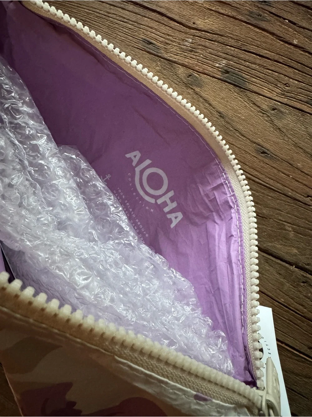 NWT Aloha Collection Mini Pouch In Makana Lavande Orchid Pattern